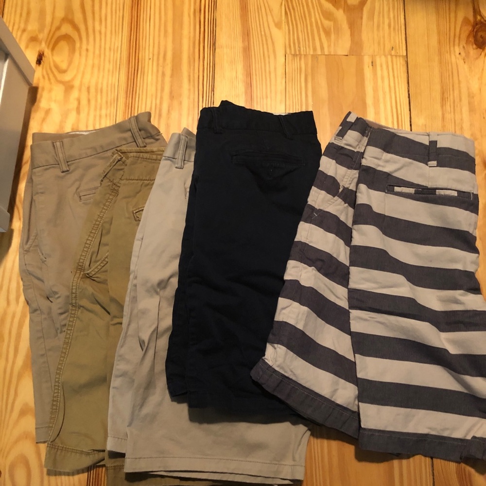 Lot of 5 pairs of men’s shorts